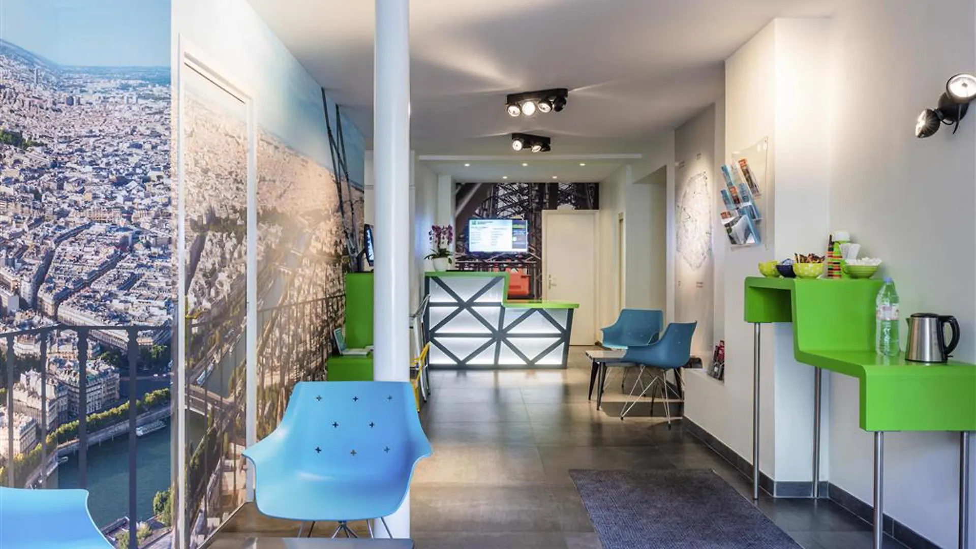 Ibis Styles Eiffel Cambronne Hotel 3*